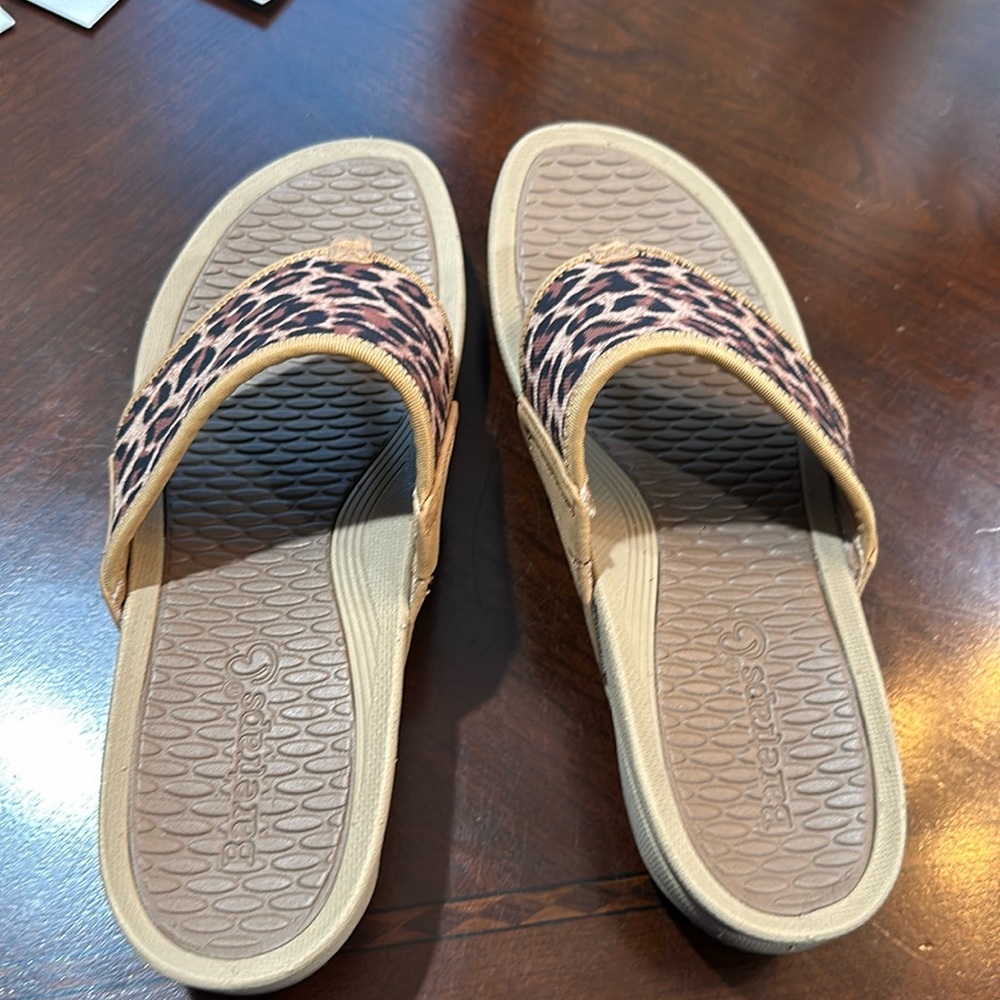 - Baretraps Sandals